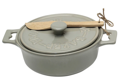 Brie Baker with Lid and Spreader